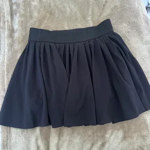 Aritzia Move tech tennis pro black micro skirt  thumbnail 6