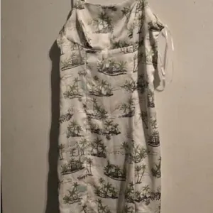 Hippie Rose Green Floral Mini Dress thumbnail 4