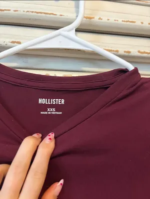 Hollister Long Sleeve Crop Top - XXS thumbnail 2