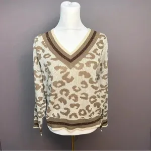 New Animal Print Light Knit V Neck Drop Shoulder Winter Sweater Sparkle Accents thumbnail 4