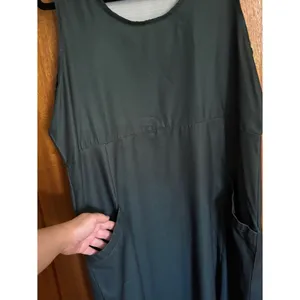 Deep Green Sleeveless Long Pocket Dress Maxi 1X plus thumbnail 3