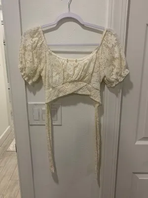 Cropped Lace Top thumbnail 2