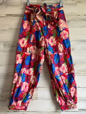 Zara Boho Floral Jogger Style Cotton‎ Lightweight TrouserPants Cropped Red Belt thumbnail 1