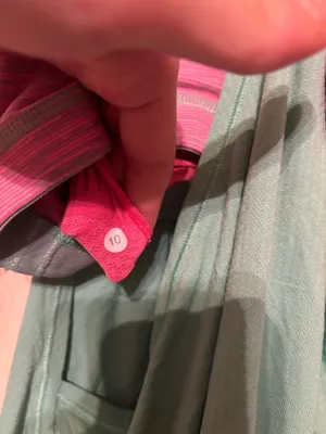 Lululemon No Limits Tank Bra Built-In Top thumbnail 4