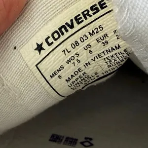 Converse All Star Womens 7.5 Mens 6 White Lace Up Classic Casual Sneakers Shoes thumbnail 6