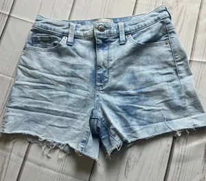 Universal Threads Denim Shorts High Rise Midi Cuffed Bleached Out Womens 2/26 NWT thumbnail 1