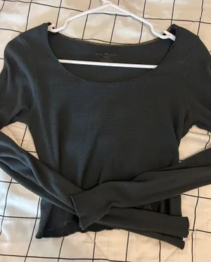 Black brandy Melville long sleeve  thumbnail 1