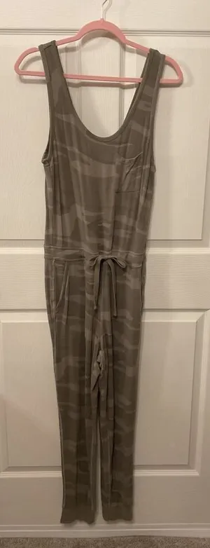 Thread & Supply Sage Camo Soft Elastic Waist Jumper, S thumbnail 1