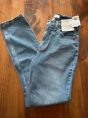 Abercrombie The 90’s Slim Straight Ultra High Rise Jeans thumbnail 9