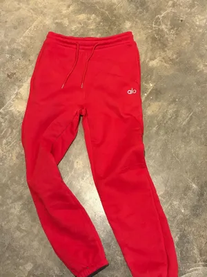 Alo Yoga Sweatpants thumbnail 1