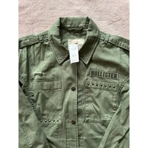 Hollister Women's Utility Distressed Jacket Shirt Army Green Size Large‎ NWT thumbnail 2