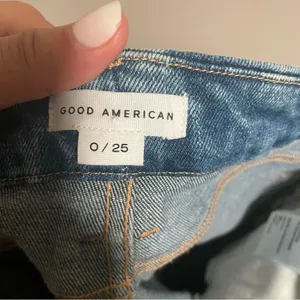 Good American Good Vintage High Rise Distressed Straight Leg Jeans- Size 0 (25) thumbnail 9