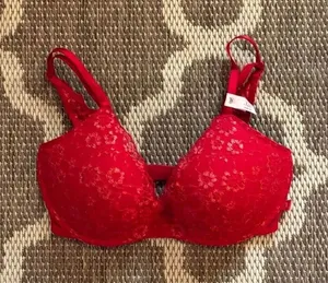 Victoria’s Secret padded no wire push up bra size 32D thumbnail 1