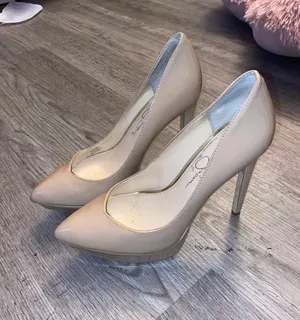Jessica Simpson Beige / Cream Heels thumbnail 3