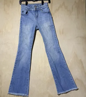 KanCan Maurices Women Size 24 Light Wash Flare Jeans Raw Hem Stretch Blue Denim thumbnail 1