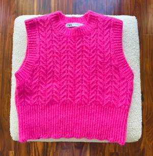 Zara Hot Pink Sweater Best thumbnail 1