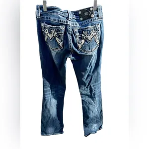 Miss Me jeans size 28/34 signature boot gorgeous jeans mint condition. Preowned thumbnail 5