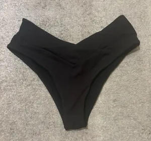 Black Bikini Bottoms Size XS thumbnail 1