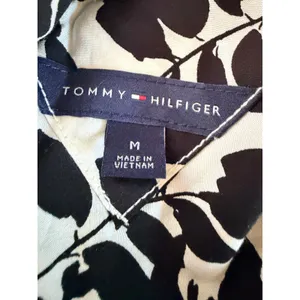 Tommy Hilfiger Floral Viscose Button Down Shirt Black White Size M thumbnail 3