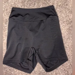 gymshark shorts thumbnail 1