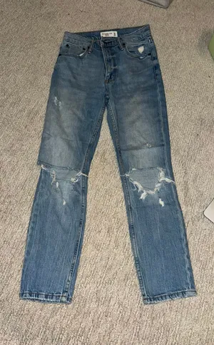 Abercrombie High-Rise Jeans The Skinny thumbnail 1