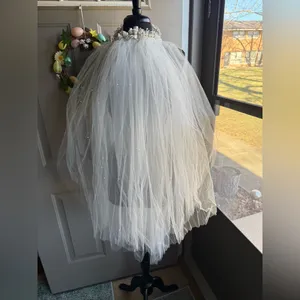Vintage 90s rose floral crown pearl tulle layered wedding bridal veil thumbnail 2
