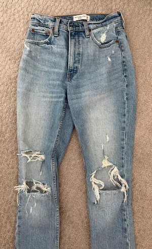 Abercrombie & fitch high waisted jeans thumbnail 2
