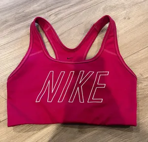 Nike sports bra thumbnail 1