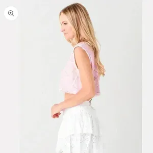 NWT LOVESHACKFANCY Women's Ismay Cropped Embroidered Tank Top Pop of Pink L thumbnail 3
