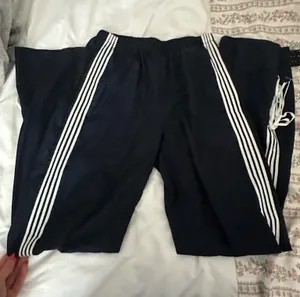 Edikted Sweatpants thumbnail 1
