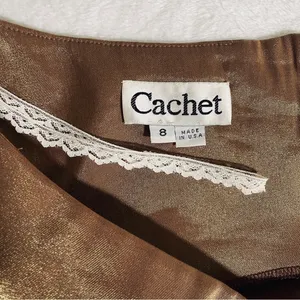 Cachet Structured Metallic
Dress Size 8 thumbnail 8