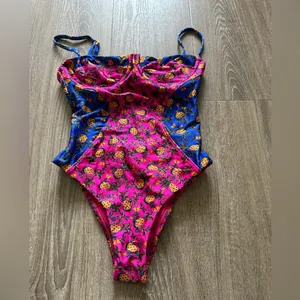 Farm Rio Women’s Fruit Dot One Piece Swimsuit - Size‎ XS NWT thumbnail 9