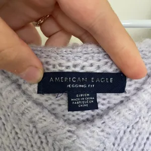 EUC | American‎ Eagle women’s jegging fit hooded sweater — small thumbnail 4