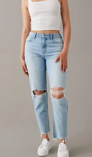 American Eagle Curvy Mom Jeans thumbnail 3