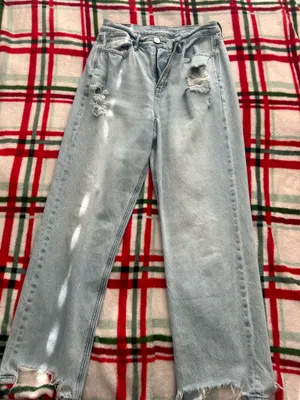American Eagle Outfitters Highest Rise 90s Boyfriend Distressed Light Wash thumbnail 1