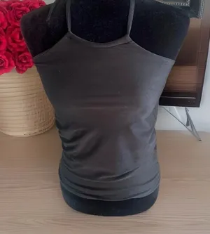 Adika‎ black tank small thumbnail 1