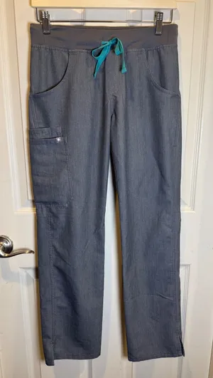 FIGS Technical Collection Kade Cargo Graphite Grey Scrub Pants Size XS T21004 thumbnail 1