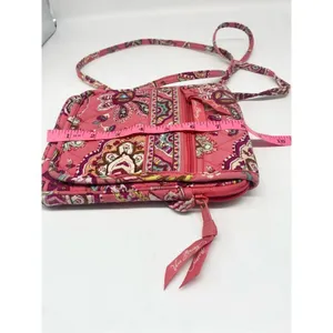 Vera Bradley pink floral and paidlsely hipster crossbody bag thumbnail 9