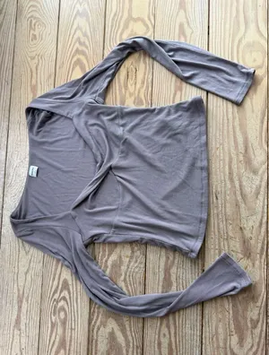 Sunday Best Long Sleeve Ribbed Twist Front Top Size L thumbnail 1