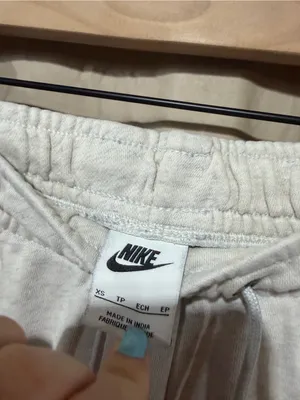 Nike joggers thumbnail 2