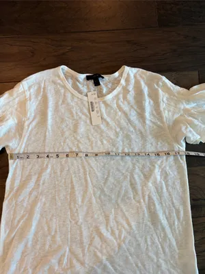 New With Tags JCrew Linen Flutter Sleeve Tee Sz M thumbnail 4