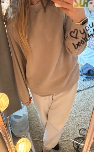 H&M oversize sweatshirt thumbnail 2