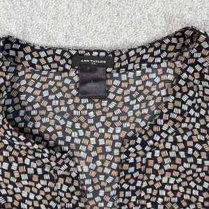 Ann Taylor Sheer Blouse Women's Large Black Geometric Print Long Sleeve V-Neck thumbnail 4