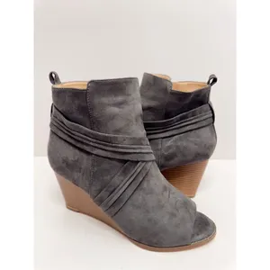 Journee Collection Womens‎ Size 11 Gray Sabeena Booties Wedge Heel Zip thumbnail 3