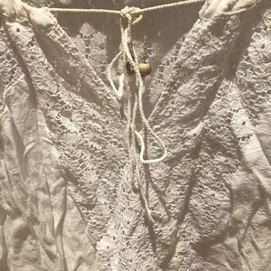 Free People Sz XS Lace Panel Rayon Peasant Blouse Tie Front White Boho Peasant thumbnail 3