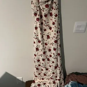 NWT One and Only Collectibe rose maxi dress small‎ thumbnail 3
