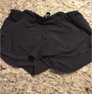Lululemon Shorts Speed Up thumbnail 1