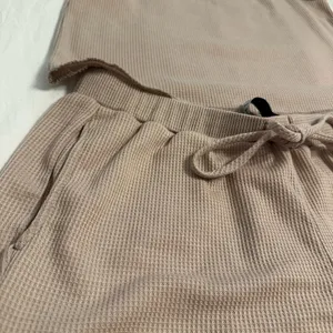 Women's Tan Sleepwear Set Size L thumbnail 2