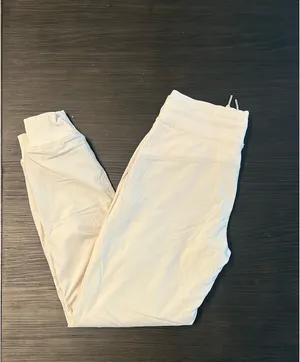 Lululemon Dance Studio Joggers thumbnail 4