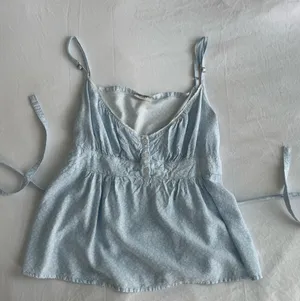 Brandy Melville Blouse Floral thumbnail 1